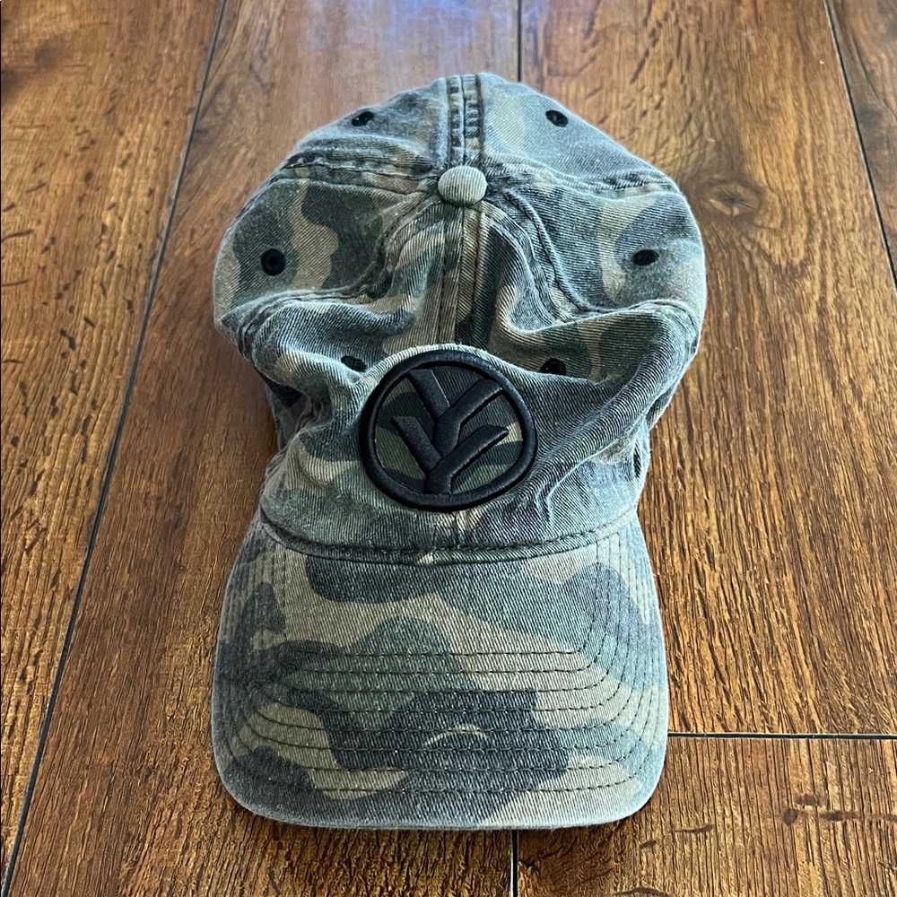 Yeeyee Camouflage Baseball Cap